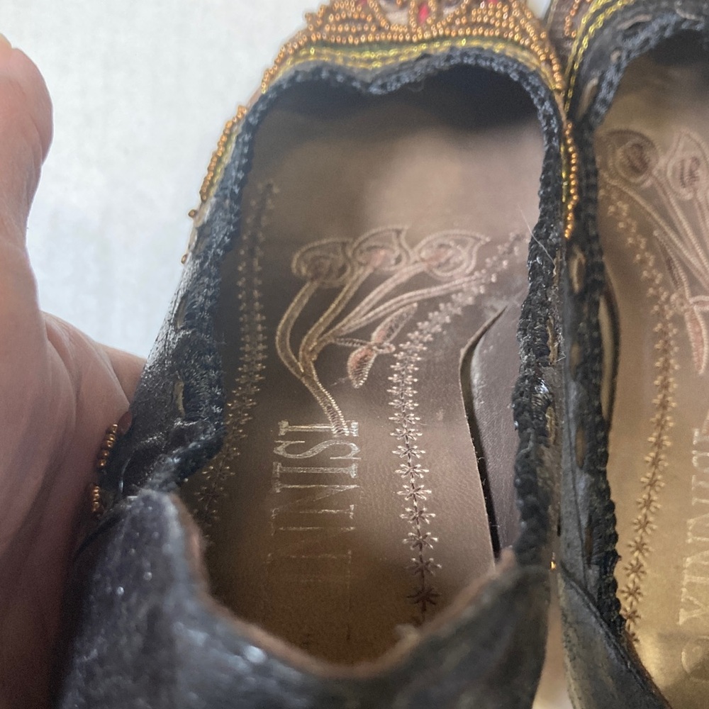 Project Vintage XINNISI Black Gold Bronze Embroidered Beaded Kitten Heels Sz 36 - Picture 10 of 13